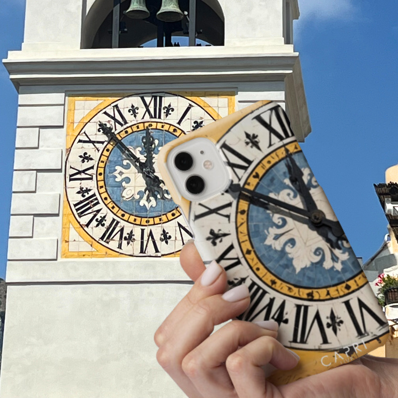 Cover iPhone 12: Porta Capri nel palmo della tua mano