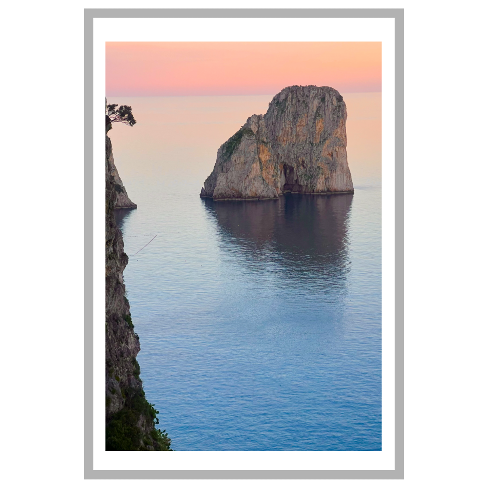 Poster con Cornice 40x60 Capri Faraglione in Rosa