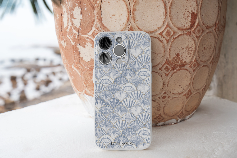 Rubber iPhone Cover PRECIOUS SHELLS CAPRI