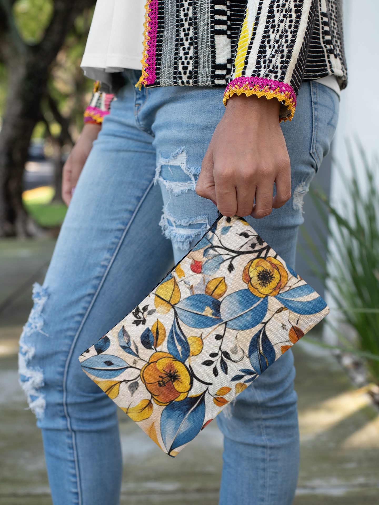 FLOWER OF TIME CAPRI Clutch